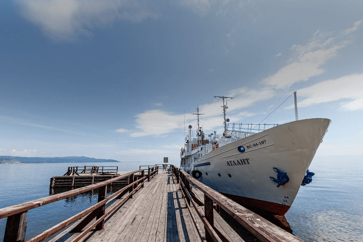 Роскошный отдых на воде c вкусной кухней и незабываемыми пейзажами.